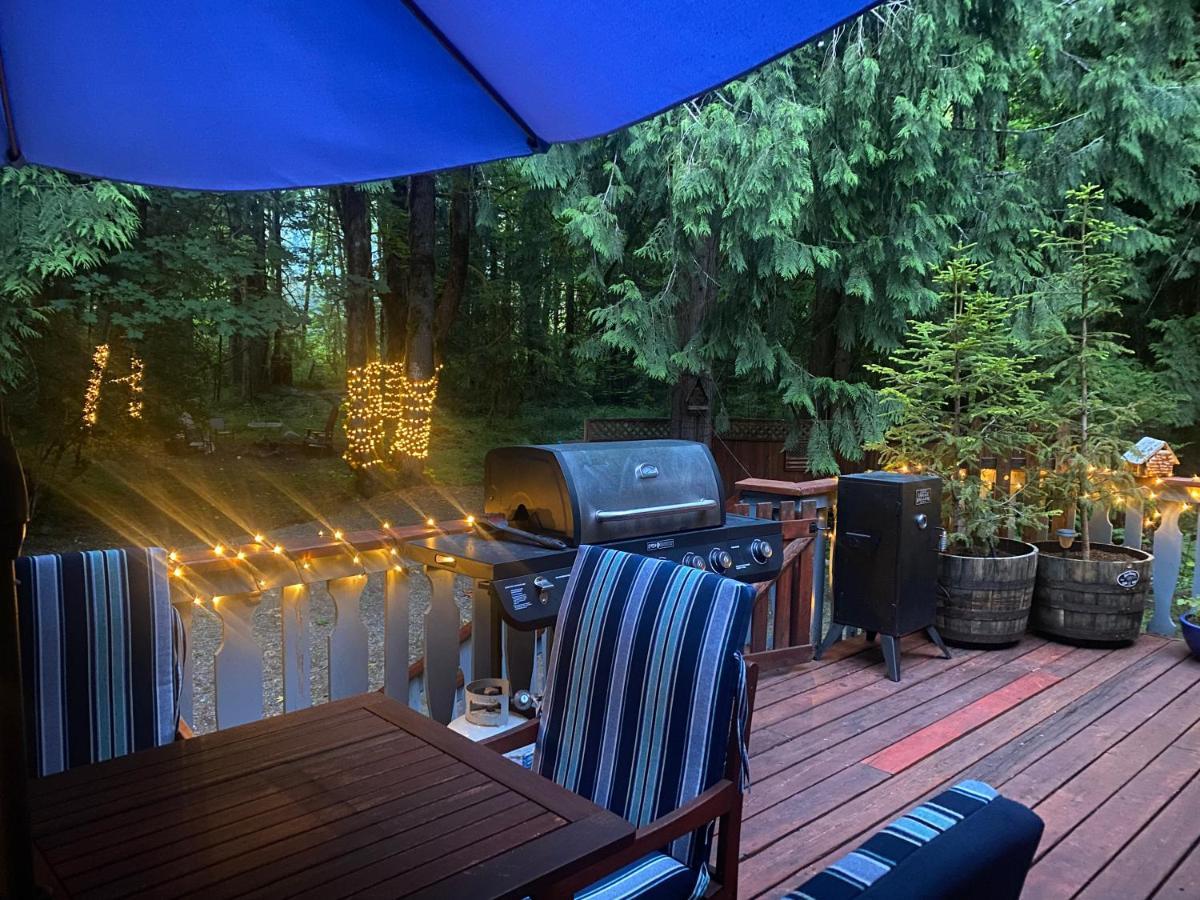 Cozy Bird House W Big Screen! Mount Hood Village エクステリア 写真